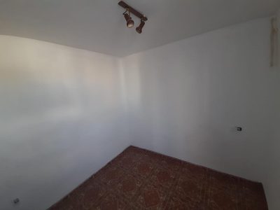 4015931-8bdc6bcb