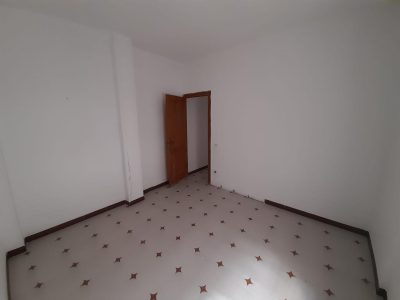 4015942-80011383