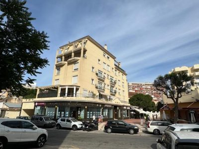 4016001-9cfa2385