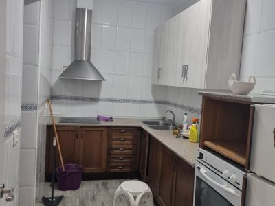 4079991-68f28905