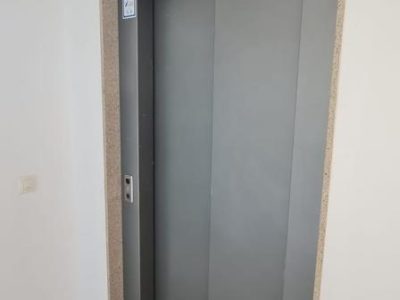 4084577-2db937f8
