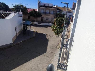 4106425-4fde6043