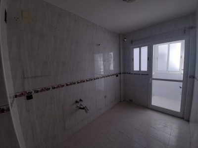 4145253-81958222