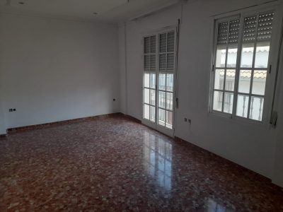 4145253-f44bd457